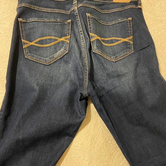 Abercrombie High Rise Skinny Jean - Picture 3 of 4